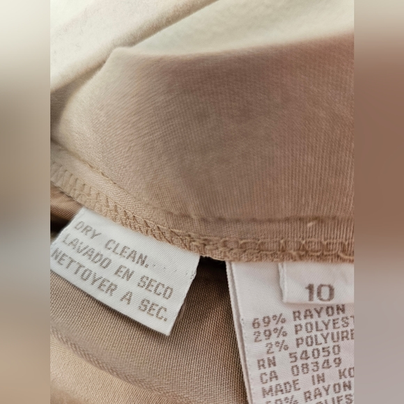 Women suits - Picture 8 of 14